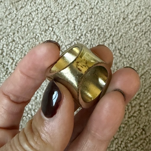 Statement Ring - Picture 6 of 6